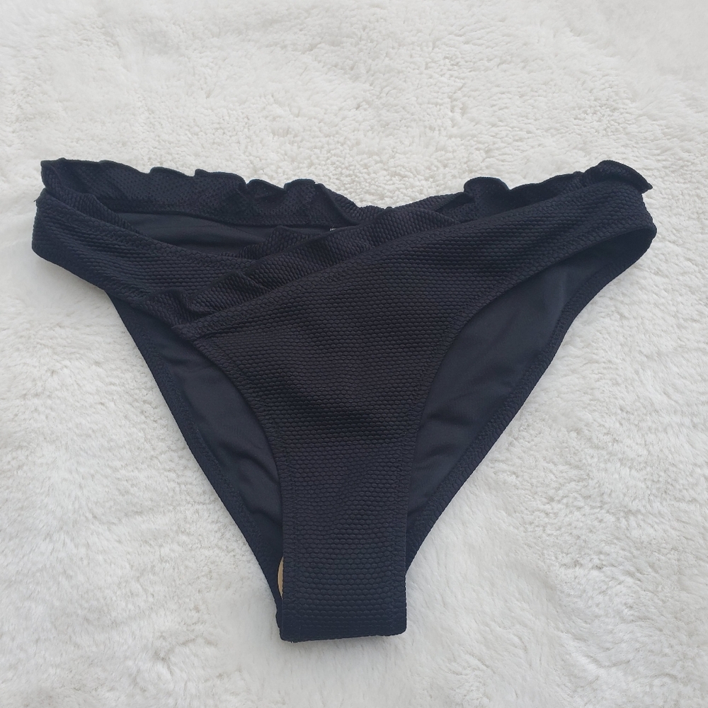 Black Ruffled/waffle Black Bikini Bottom Sz SMALL